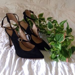 Black Marc Fisher Heels, Size 7